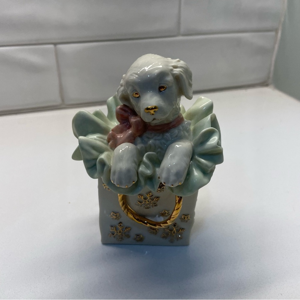 Lenox Playful Present puppy dog figurine
